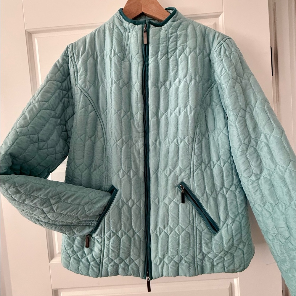 Passport Med Silk Women's Quilted Jacket in Light Green Quiet Luxury Pockets Y2K